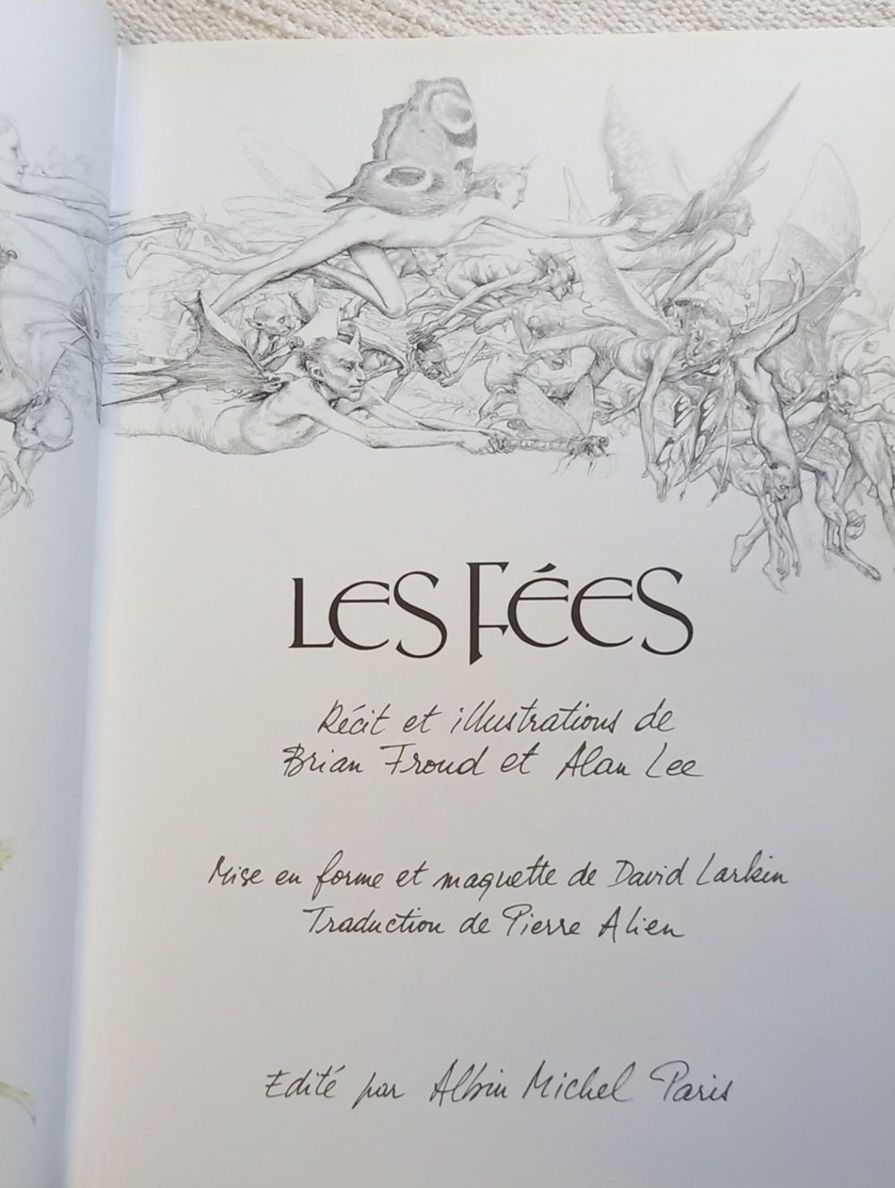 Vintage Book on Faeries in French, Les Fées